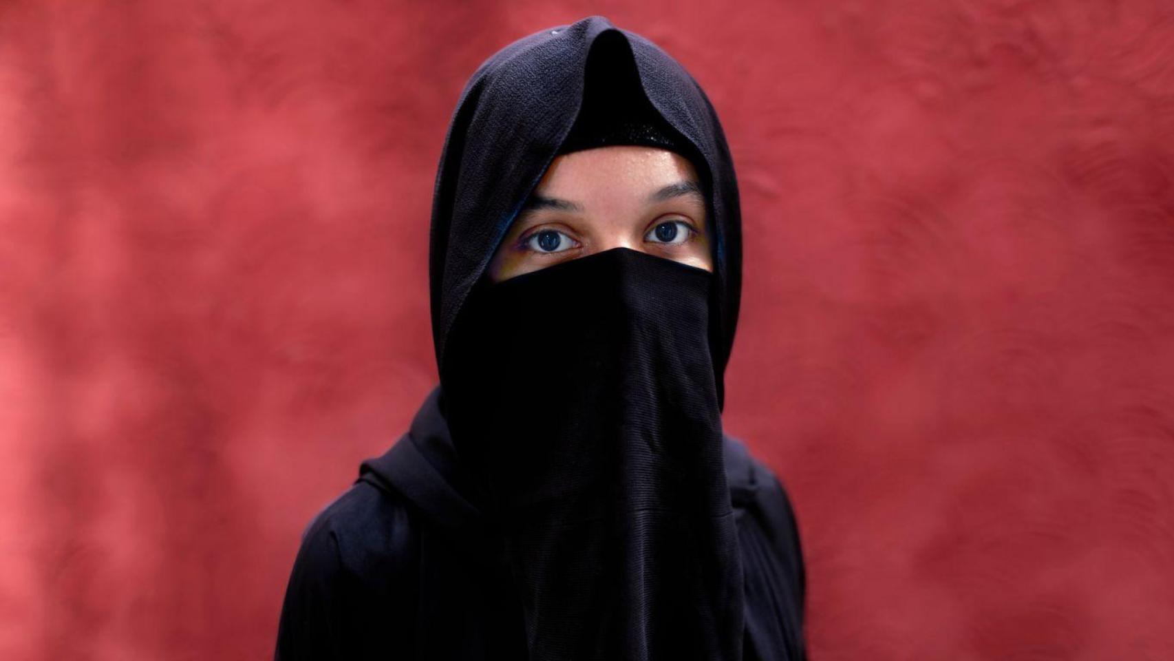 Mujer musulmana con un burka.
