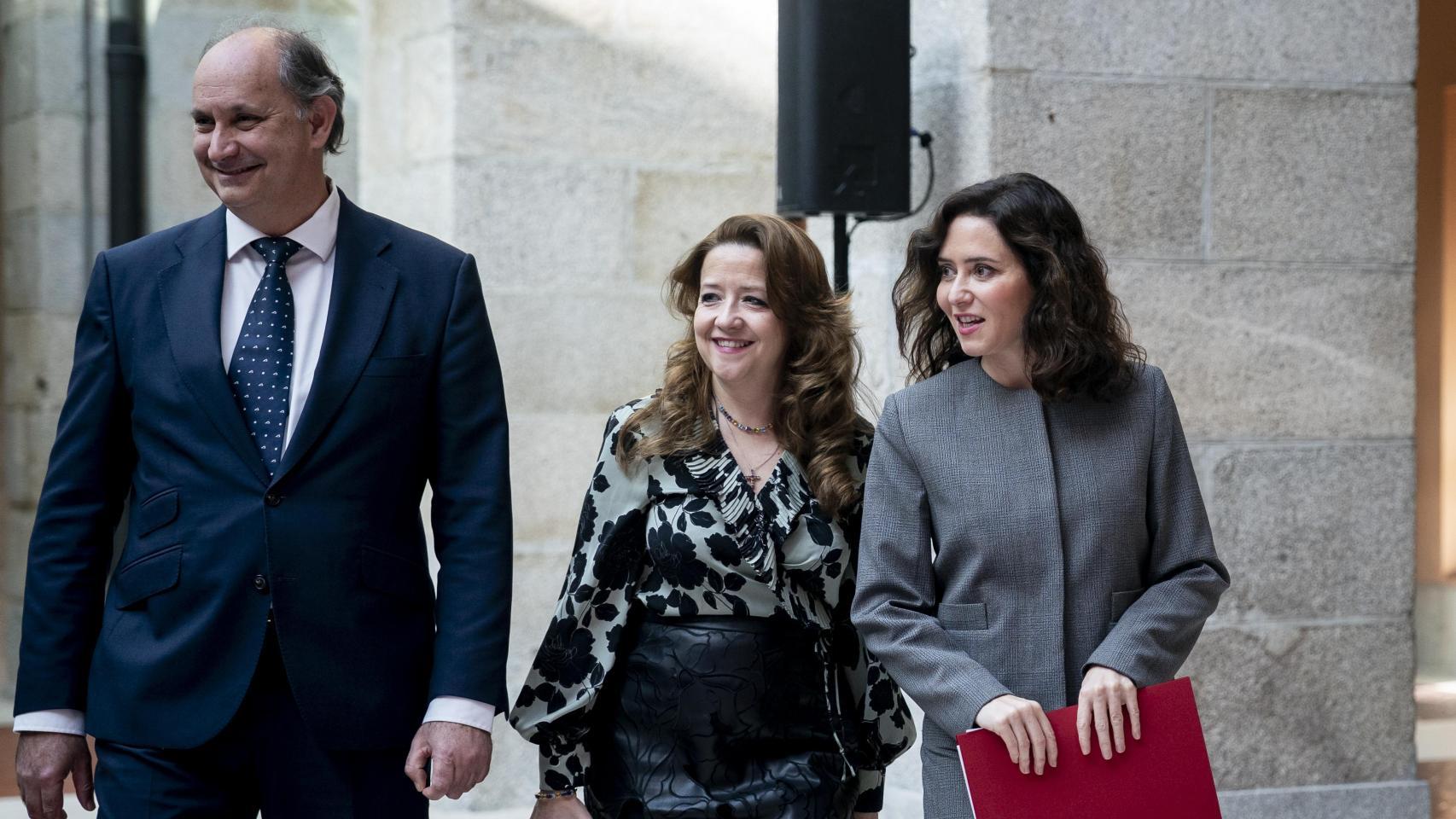 Miguel López-Valverde, Fátima Matute e Isabel Díaz Ayuso.