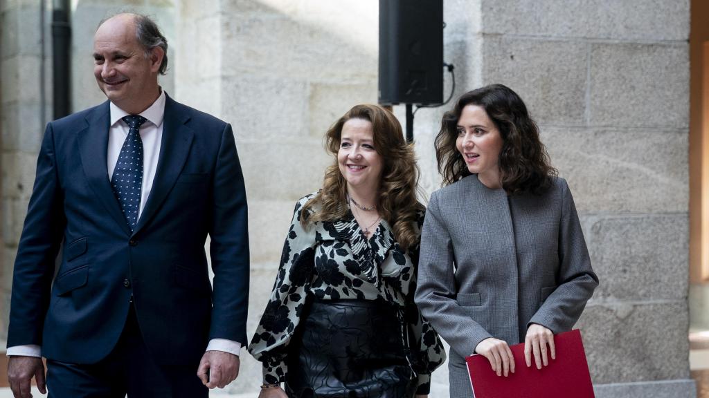Miguel López-Valverde, Fátima Matute e Isabel Díaz Ayuso.