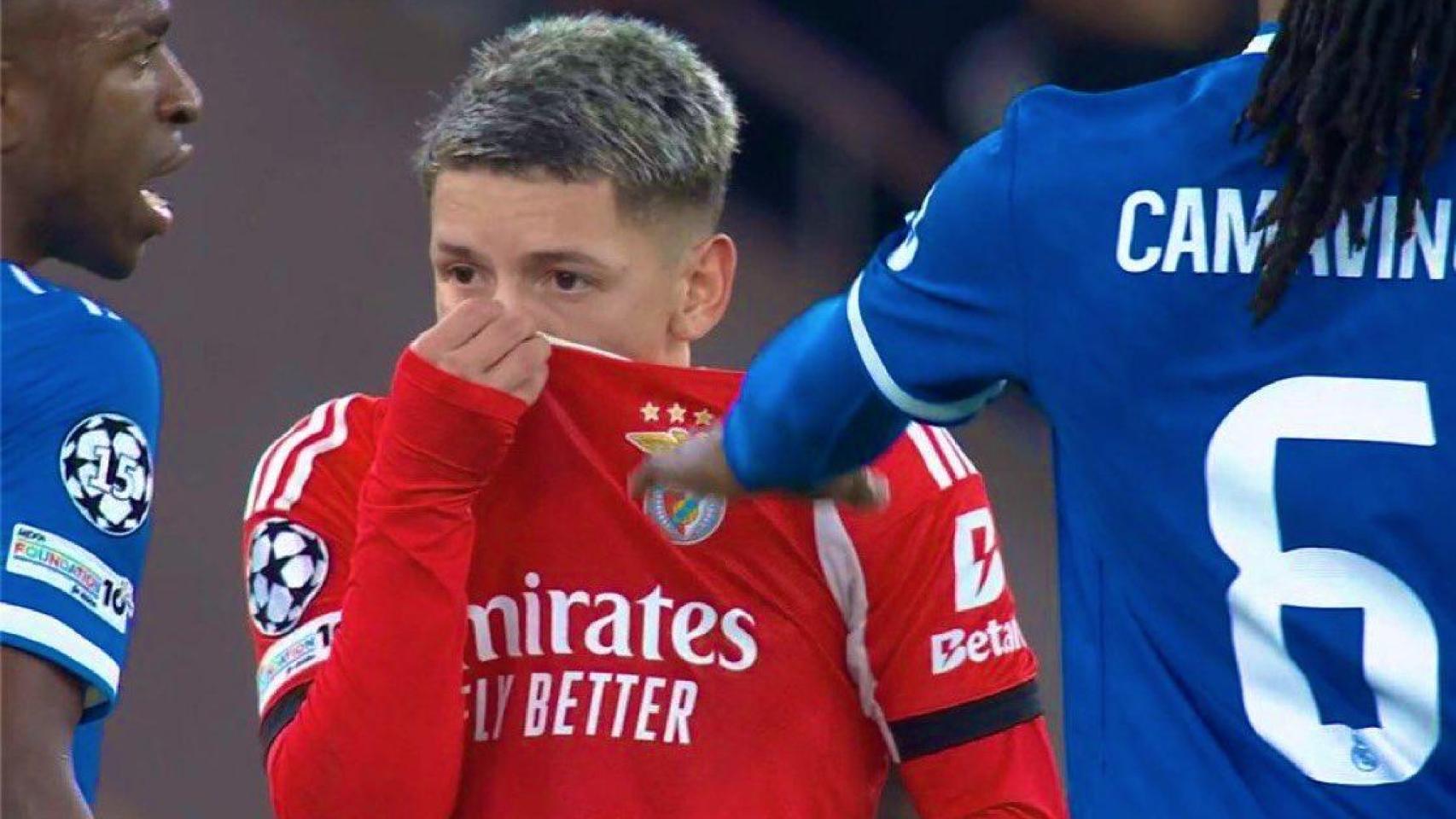 Prestianni, en el momento de su presunto insulto racista Vinicius en el Benfica - Real Madrid