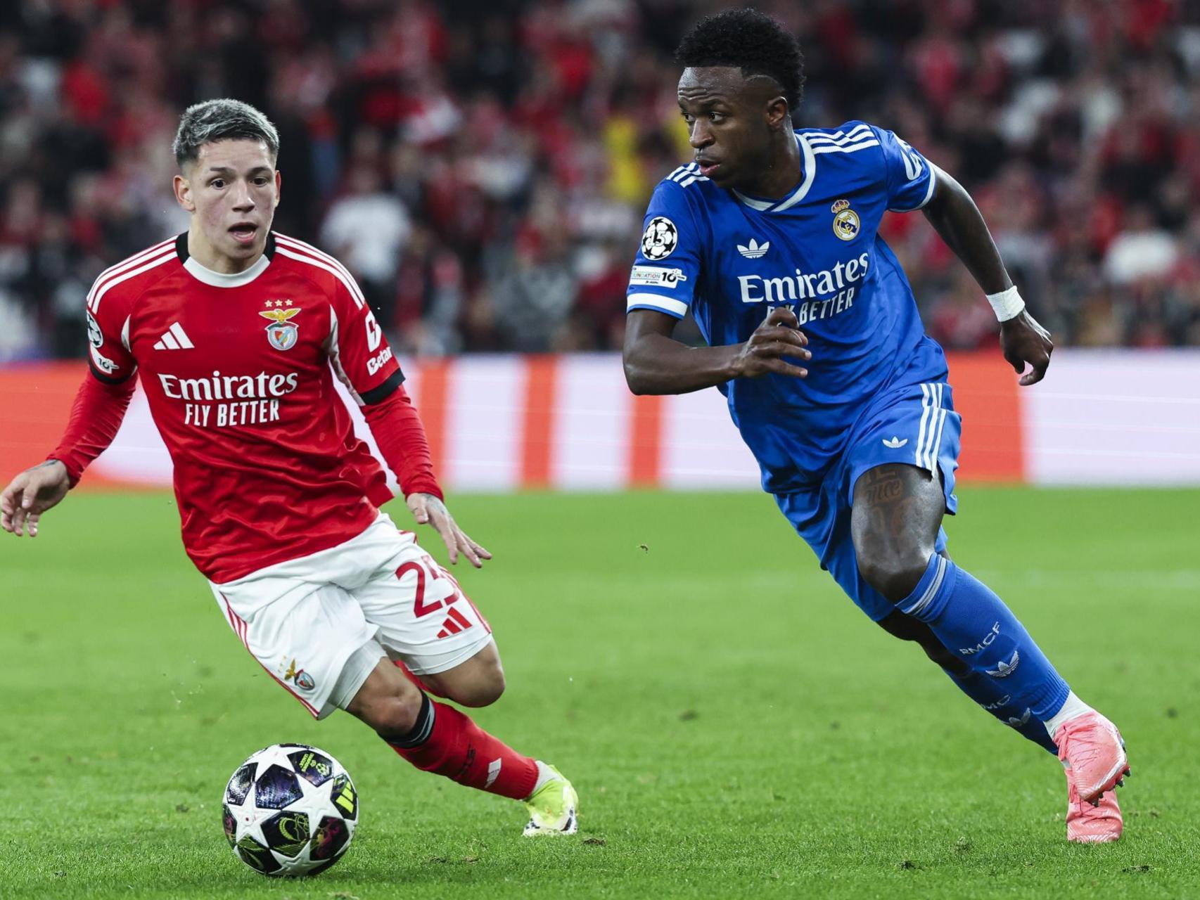Prestianni y Vinicius, durante el partido entre el Benfica y el Real Madrid de Champions League