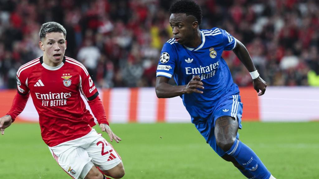 Prestianni y Vinicius, durante el partido entre el Benfica y el Real Madrid de Champions League