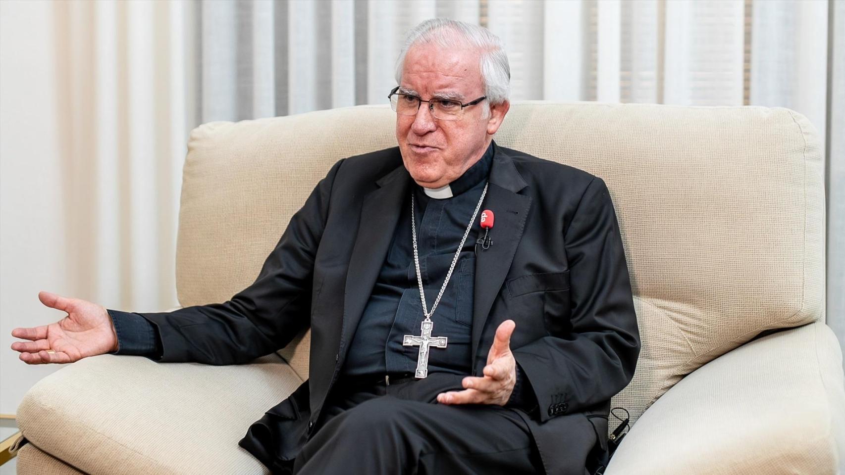 Monseñor Saiz Meneses.