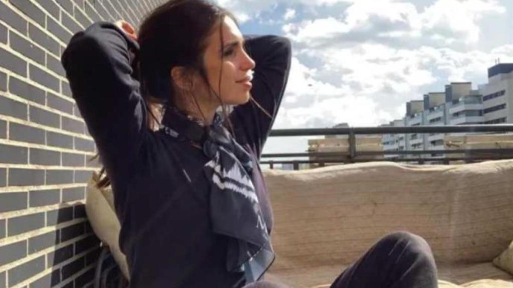 Elena Furiase, en la terraza de su casa.