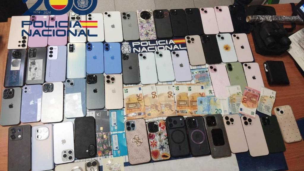 Imagen de los móviles robados.