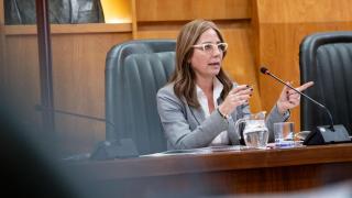 Blanca Solans, concejal de Hacienda en el Ayuntamiento de Zaragoza.