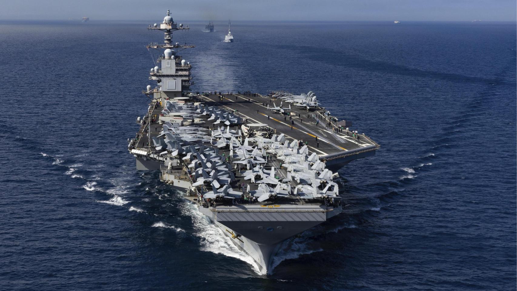 El portaaviones USS Gerald R. Ford en aguas del Mediterráneo.