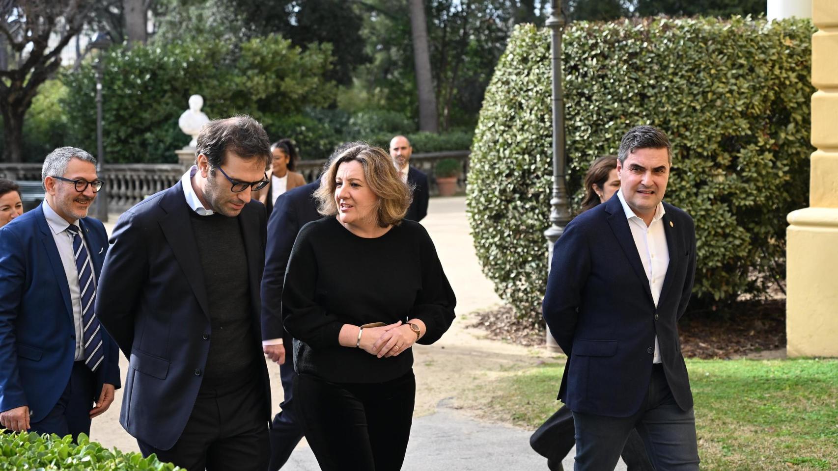 Patricia Franco, consejera de Economía, Empresas y Empleo, junto al ministro de Economía, Carlos Cuerpo.