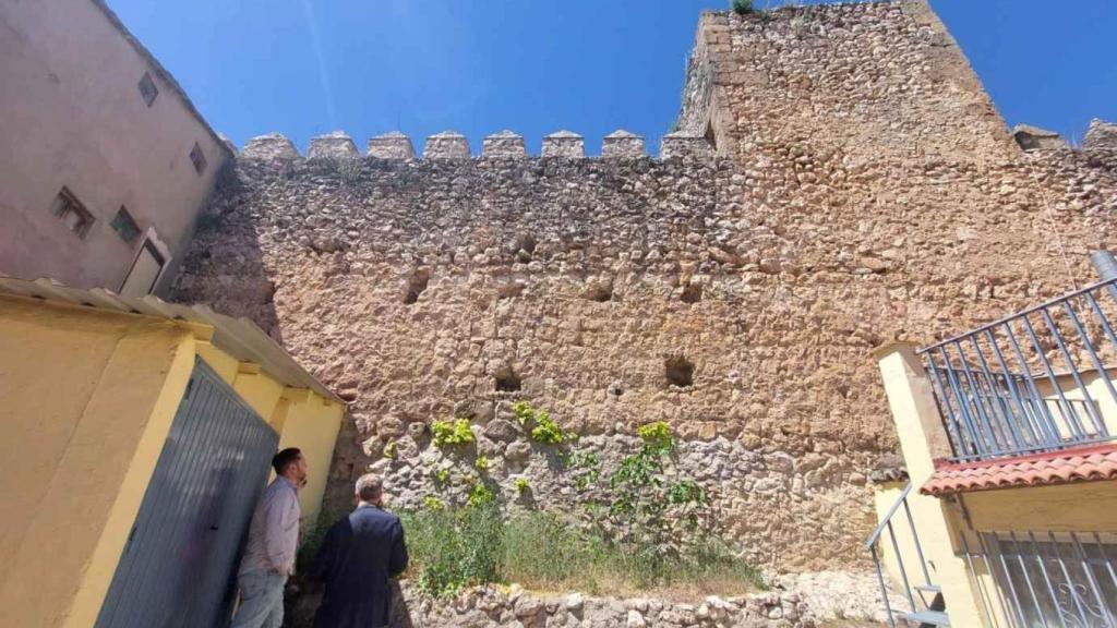 Estado actual de la muralla de Brihuega.
