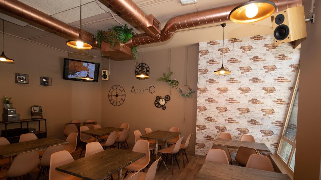 Interior de Acero Gastrobar