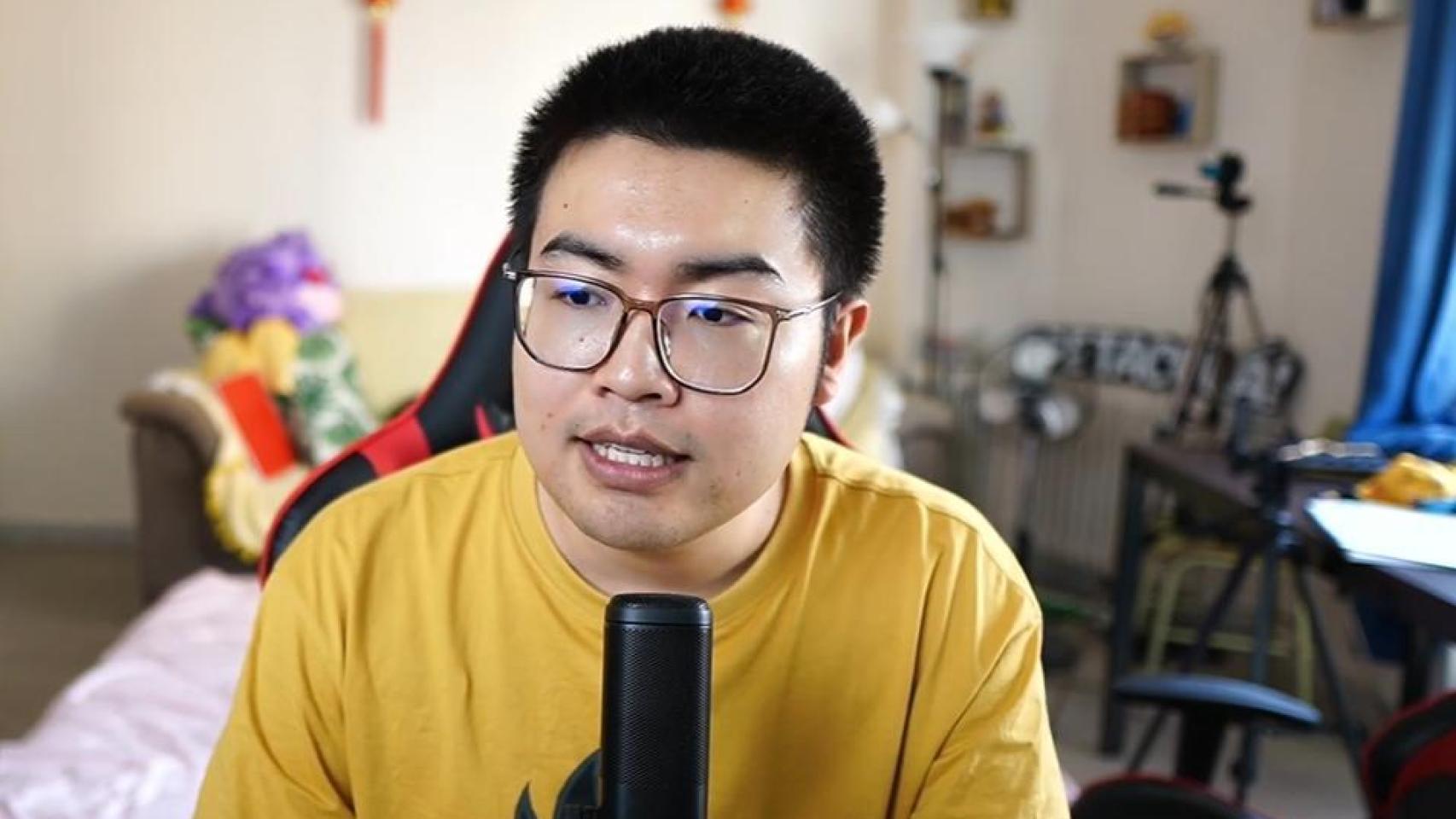 Jia Junyin, chino en España.