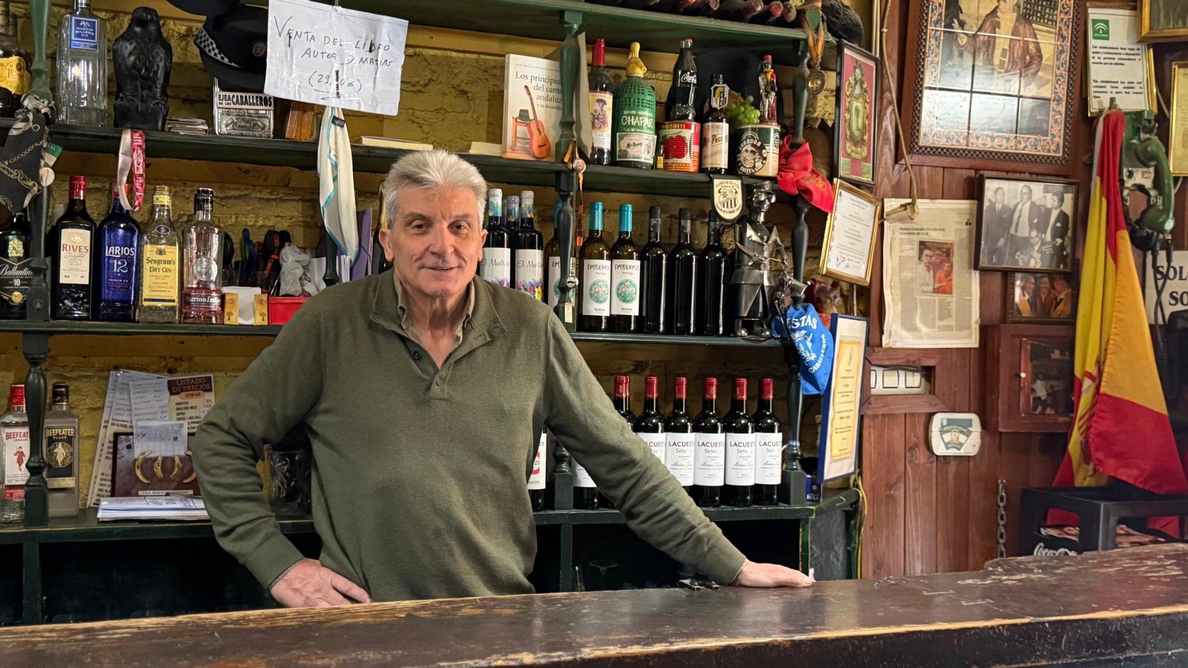 Emilio, camarero del Arenal.