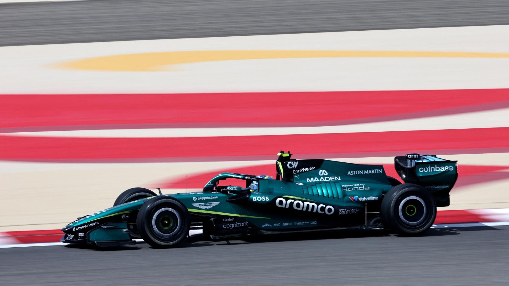 Fernando Alonso, al volante durante los test.