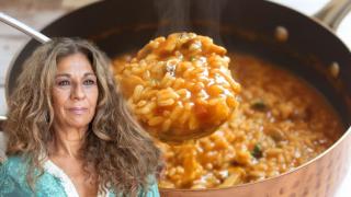 Lolita Flores y su receta de arroz meloso.