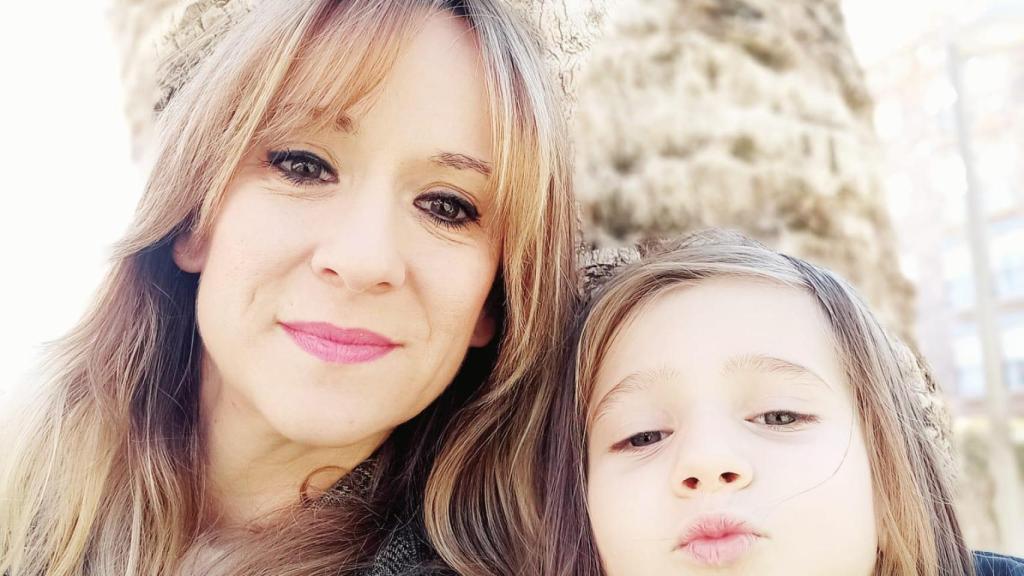 Naty Tomás junto a su hija Nora