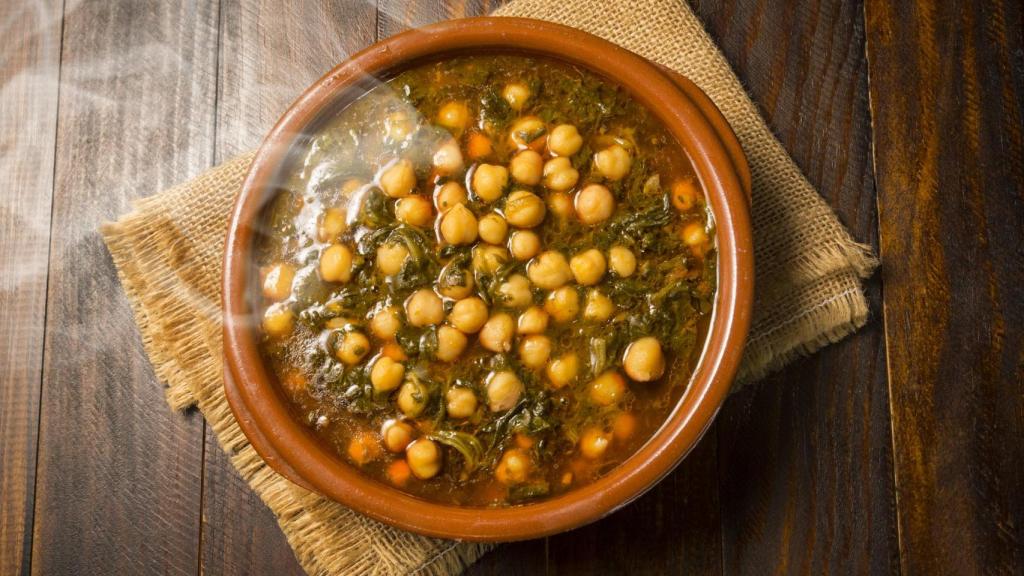 Unos garbanzos con espinacas.