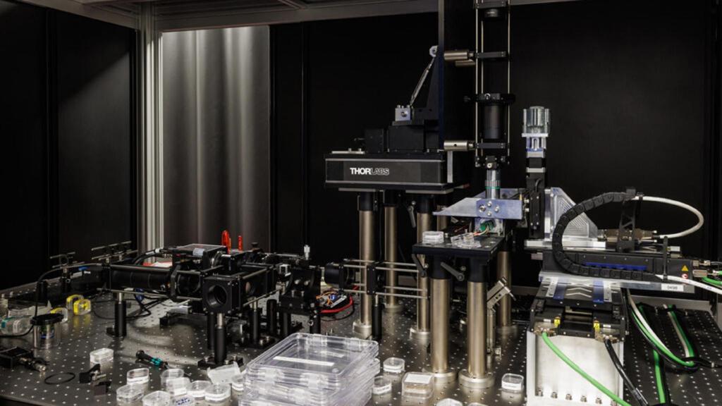 Lector para recuperar datos del vidrio.