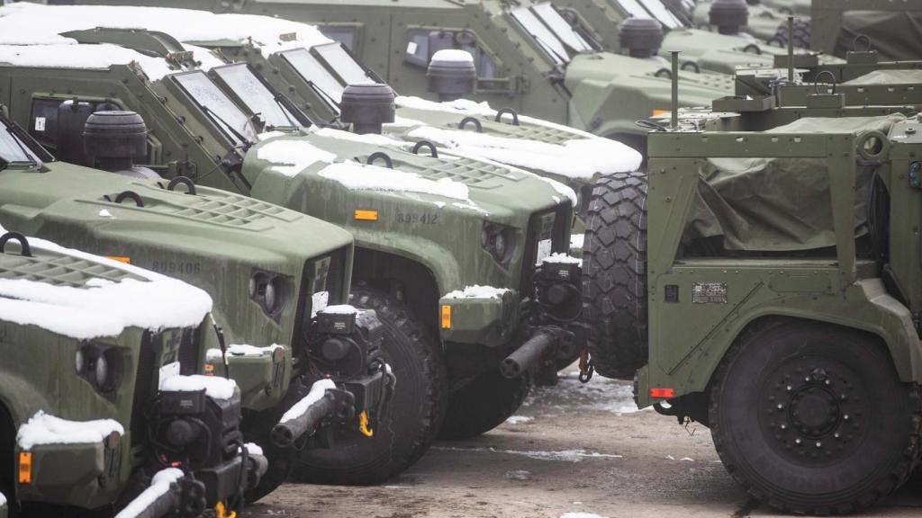 Vehículos blindados 4×4 JLTV de origen estadounidense.
