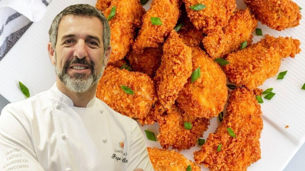 Pepe Solla junto a un plato de pollo crujiente.