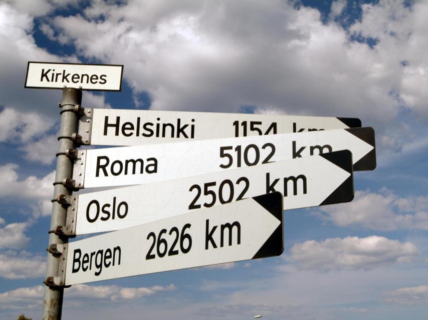 En Kirkenes es fácil encontrar carteles en ruso, finlandés y noruego.