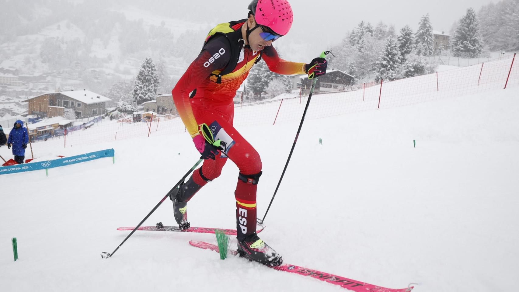Oriol Cardona, durante la final de esquí de montaña en los Juegos de Invierno 2026