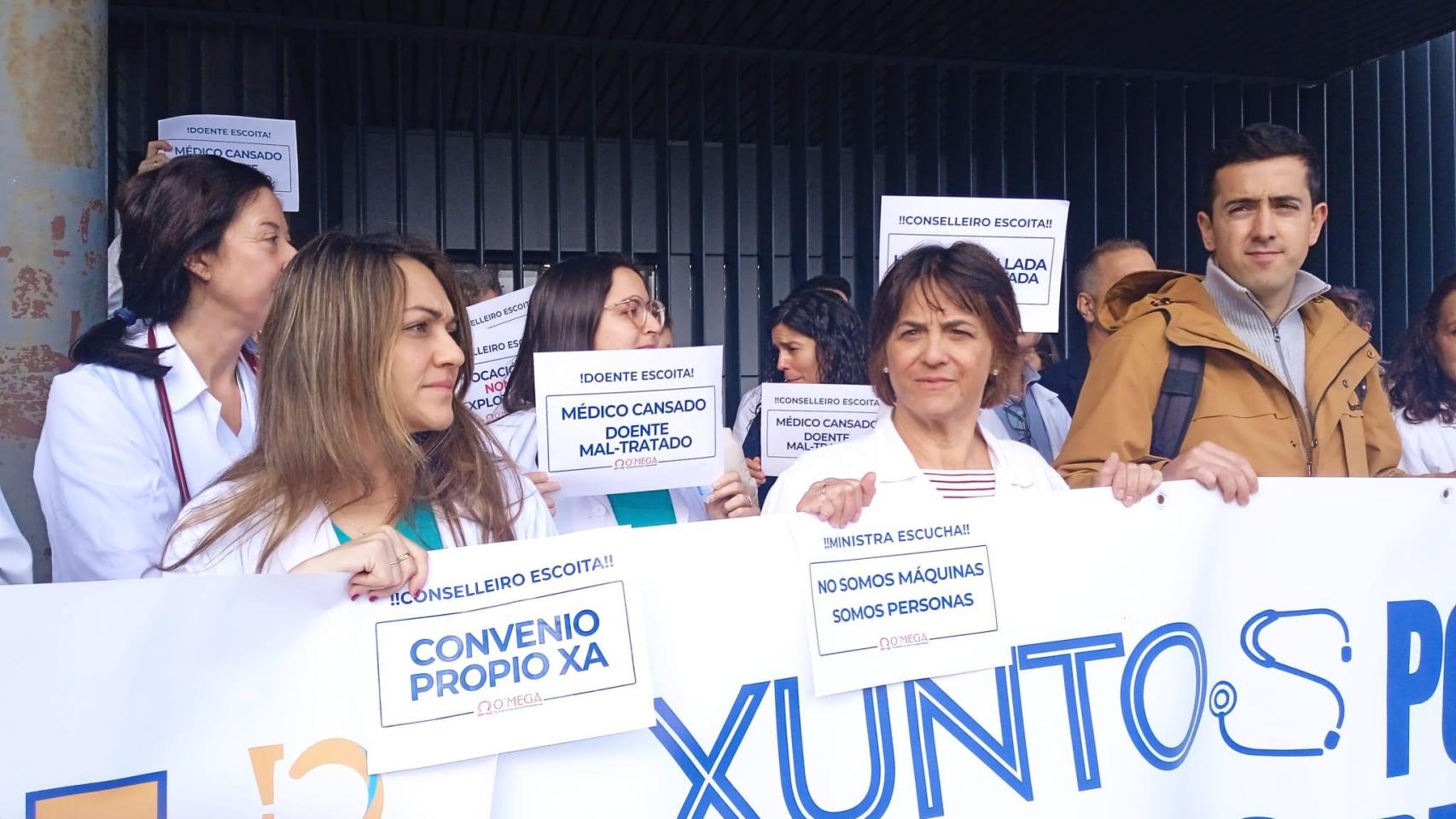 Protesta de médicos en el CHUAC de A Coruña