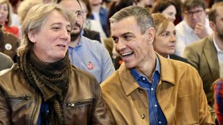El presidente del Gobierno, Pedro Sánchez, clausura de las Jornadas del PSOE ''Atrévete a construir futuro en Castilla y León'', junto al secretario general del PSOECyL y candidato a la Presidencia de la Junta, Carlos Martínez