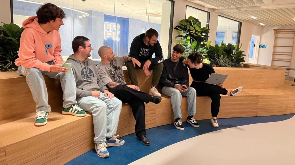Empleados de Freepik en su sede central en Málaga.