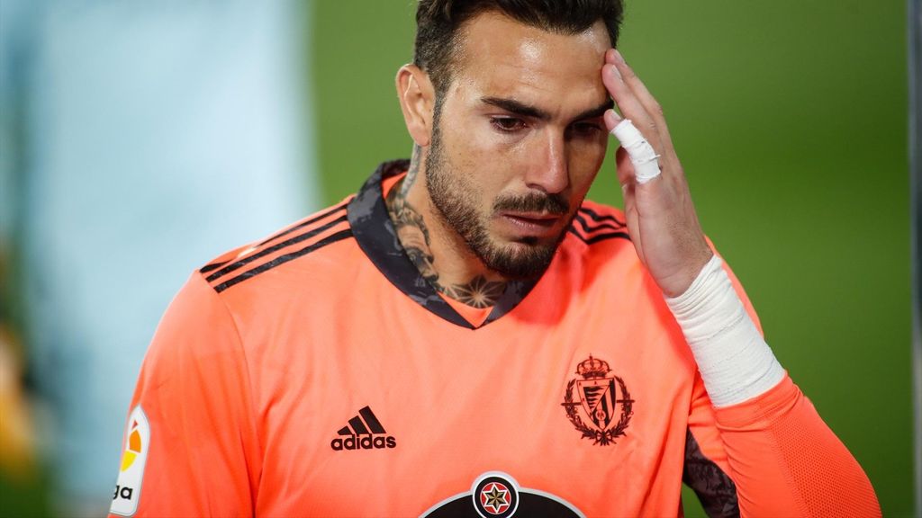 Roberto Jiménez, durante un partido del Real Valladolid ante el Real Madrid.