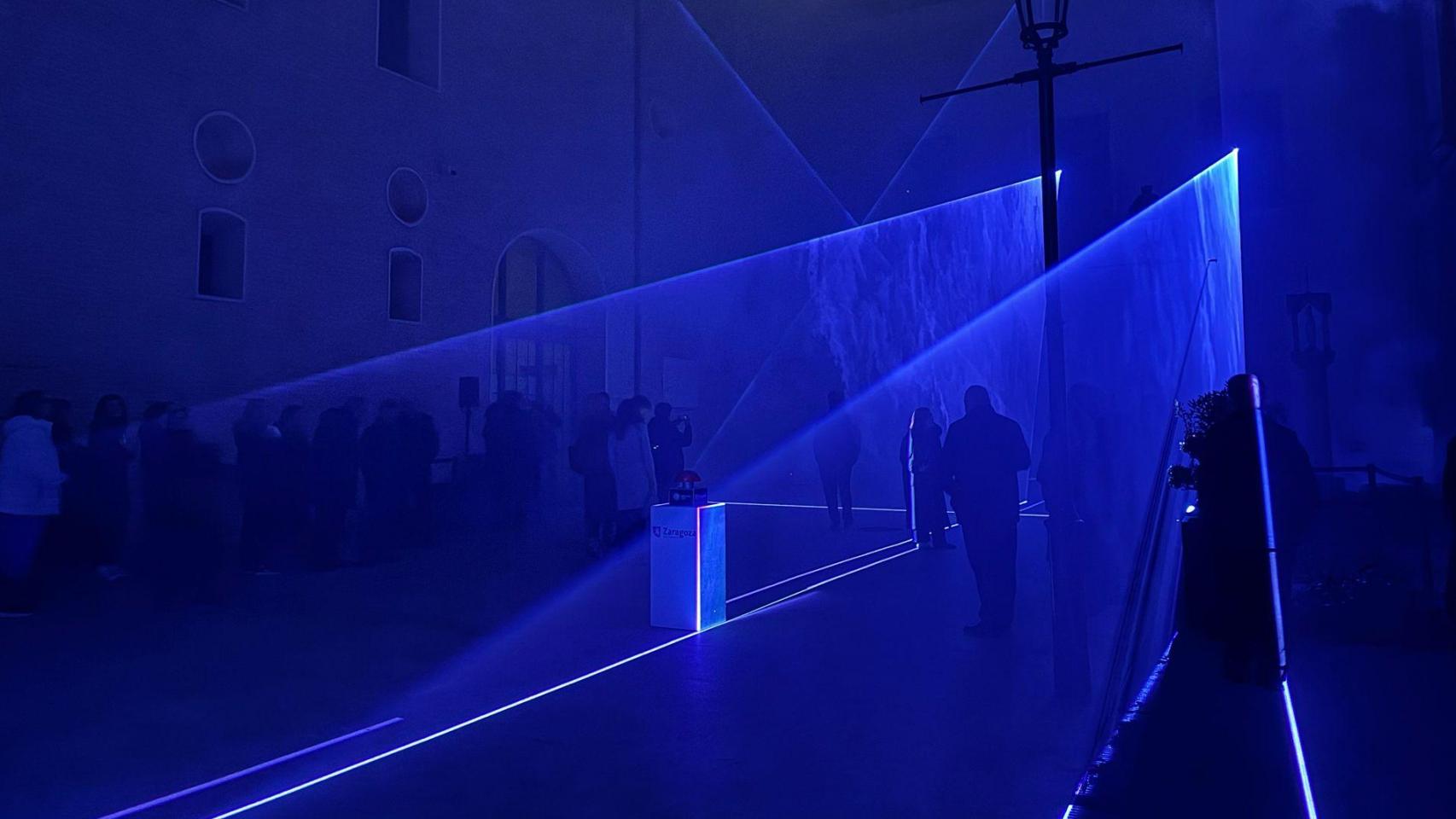 Una de las obras del festival, en el patio principal del Arzobispado de Zaragoza.