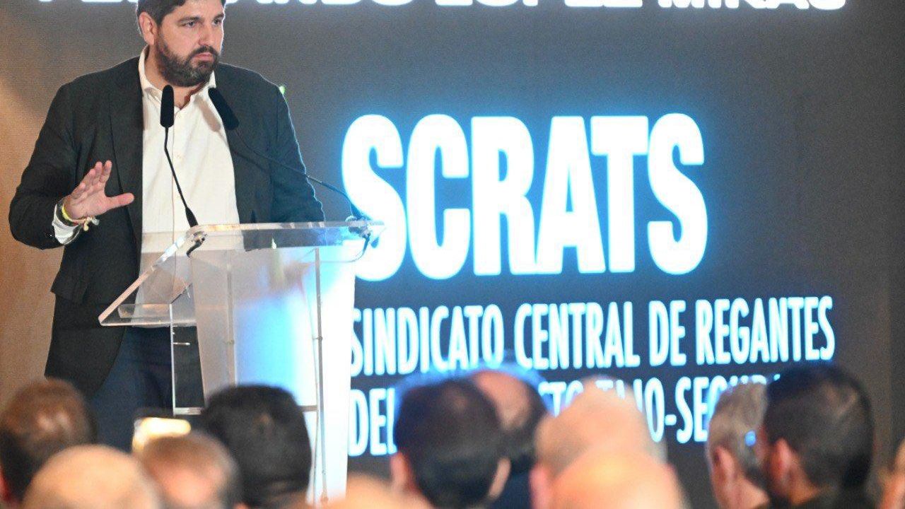 López Miras critica al Gobierno por recortar el trasvase y cerrar los pozos del Altiplano con las reservas hídricas del país al 82%
