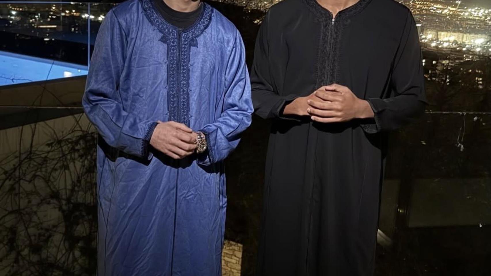 Lamine Yamal, junto a su amigo Souhaib dando inicio al Ramadán de 2026