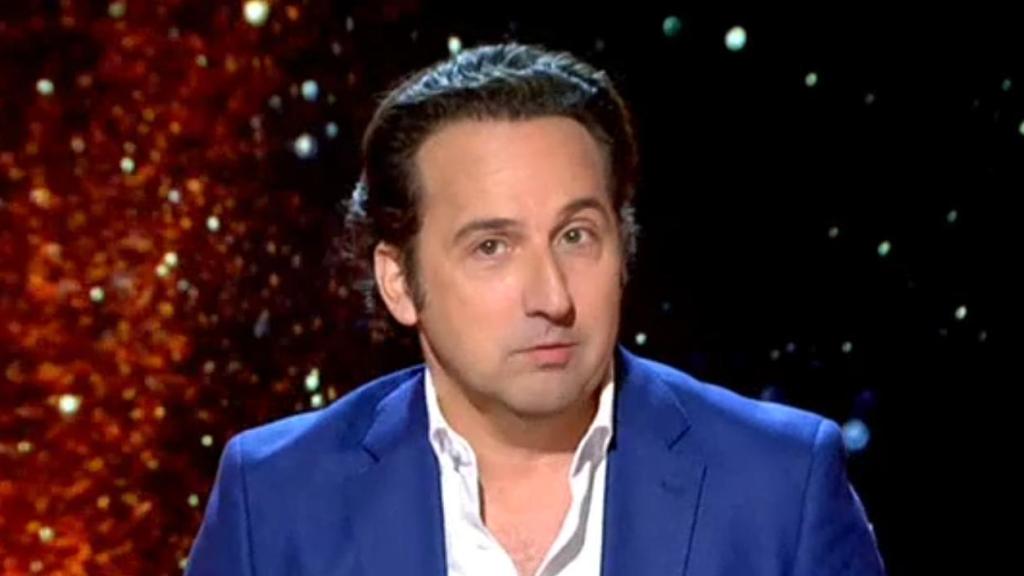 Iker Jiménez anuncia en directo la renovación de 'Daily Horizon'.