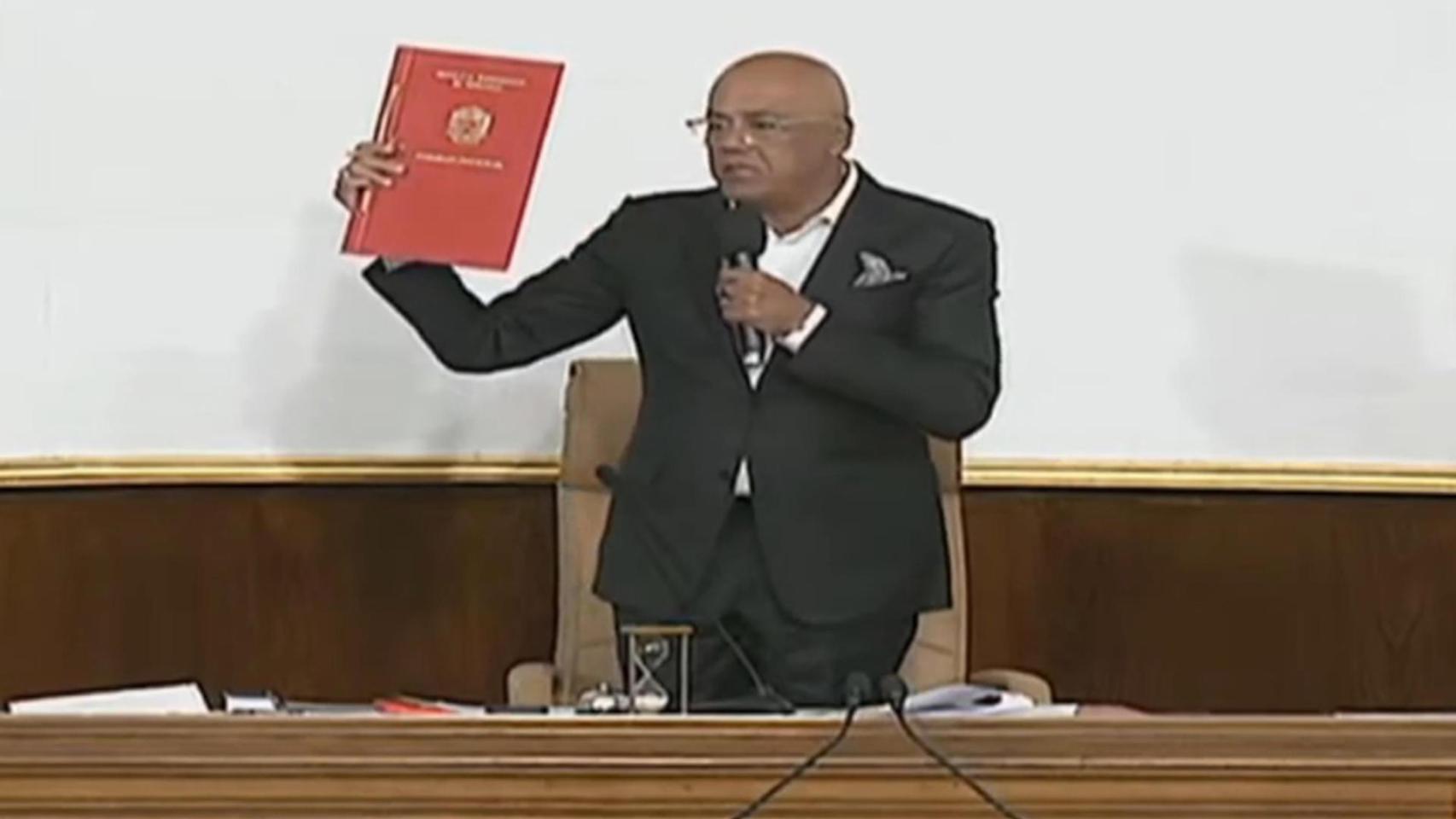 El Parlamento de Venezuela aprueba una ley de amnistía que deja en el limbo a los exiliados políticos