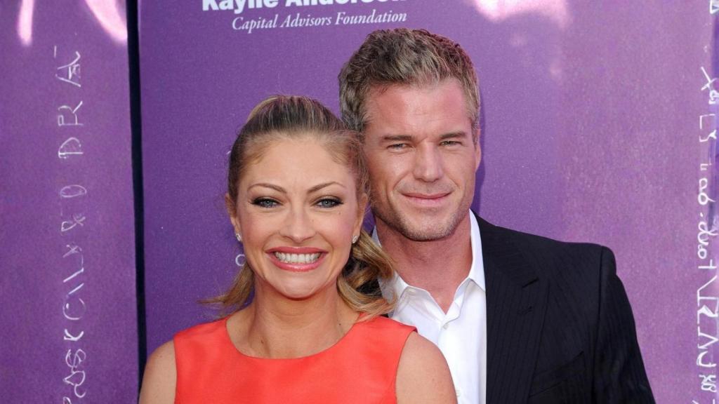 Rebecca Gayheart y Eric Dane en un acto público.