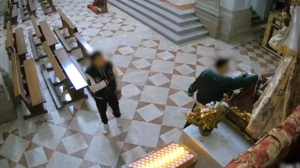 Los dos hermanos detenidos mientras robaban en la iglesia de Puente del Arzobispo (Toledo).
