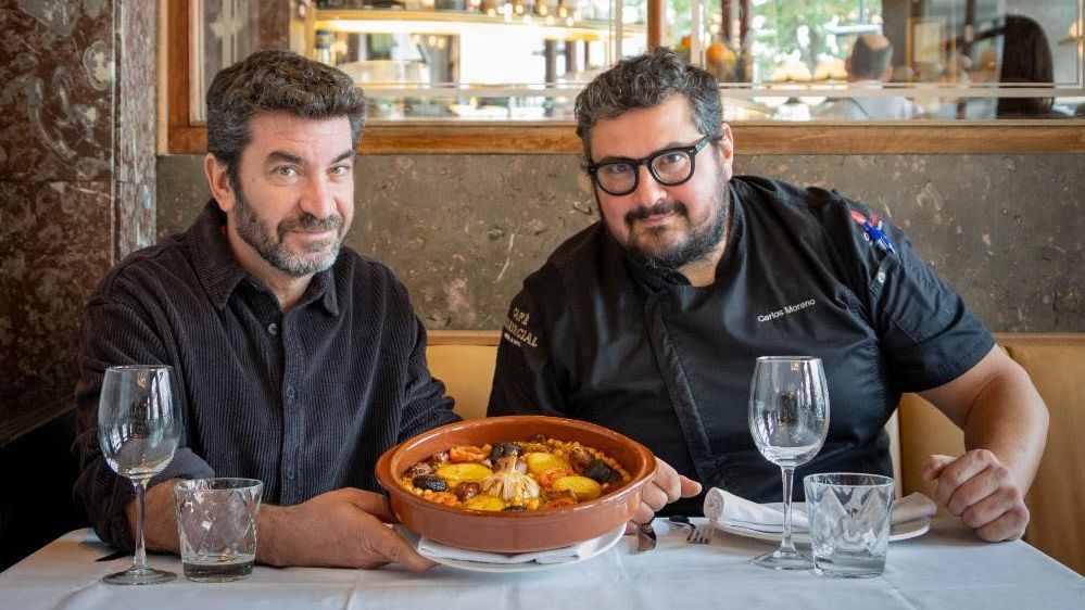 Arturo Valls y Carlos Moreno, chef de Café Comercial.
