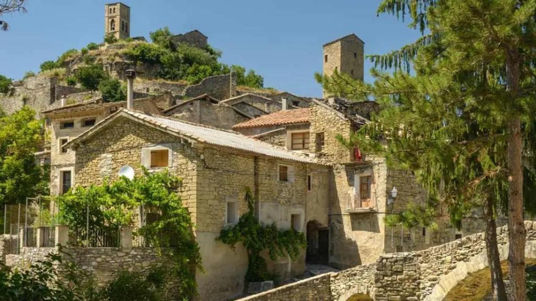 Vista de las casas de Montañana.