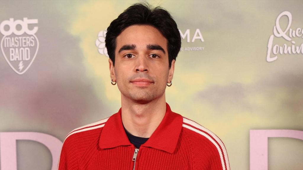 Daniel Arias en el estreno de la película 'La Boda' el 18 de febrero de 2026.