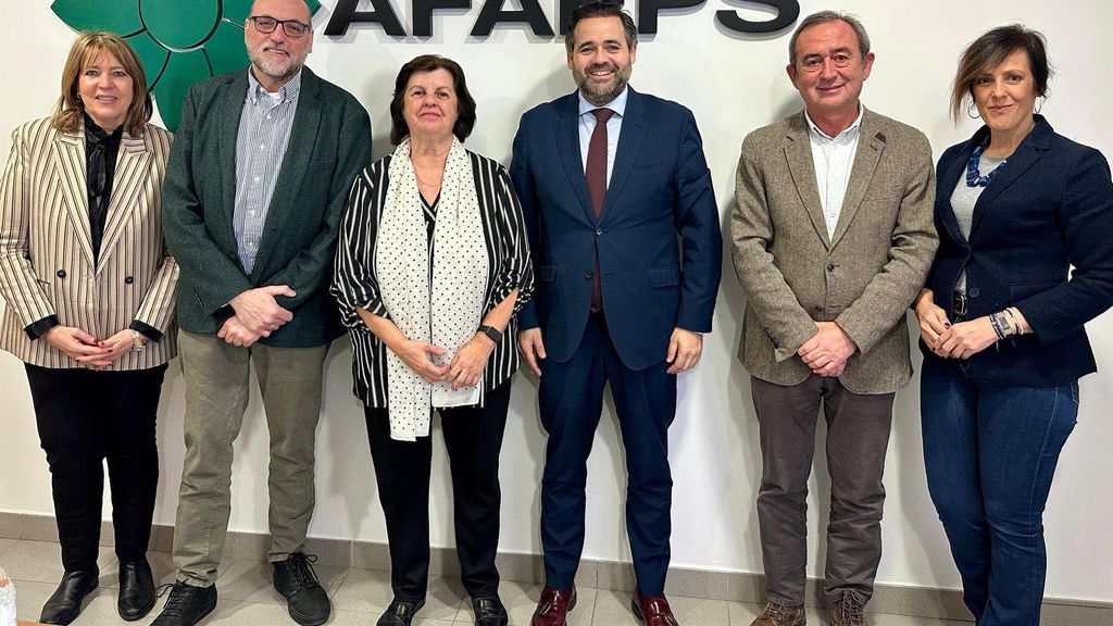 Visita de Núñez a AFAEPS en Albacete. Foto: PP CLM.