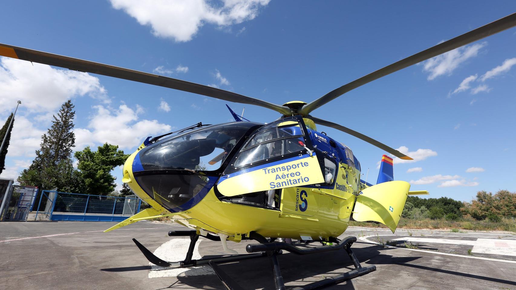 Imagen de archivo de un helicóptero medicalizado.