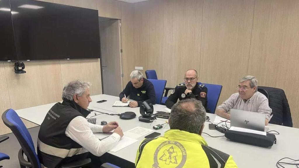 Antonio Domingo Ayuso (primero por la derecha) el nuevo director de la Policía de Madrid.