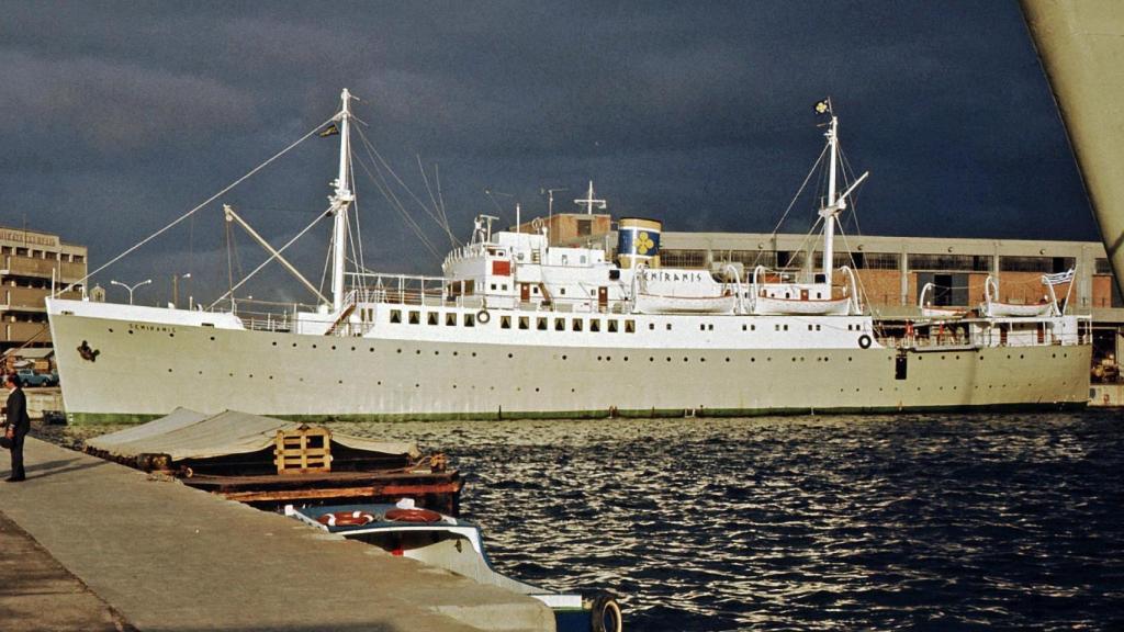 El Semíramis en 1972. https://es.wikipedia.org