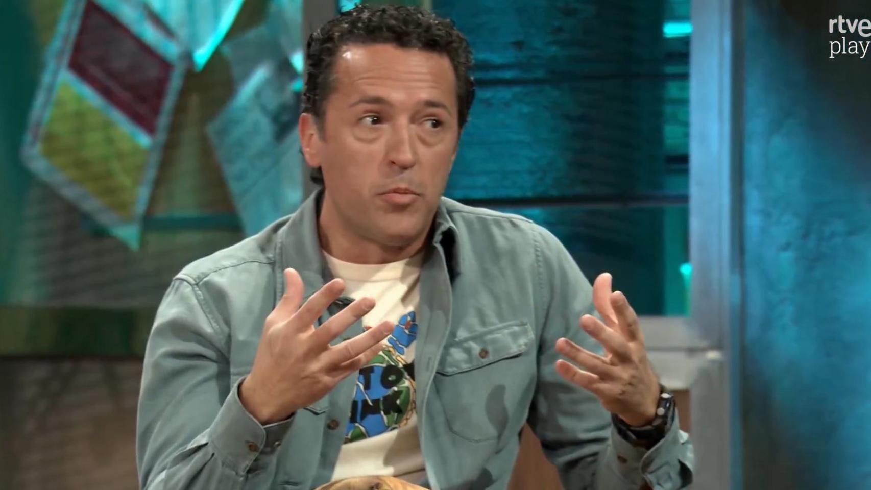 El presentador de RTVE Jacob Petrus en 'La Revuelta' de Broncano.