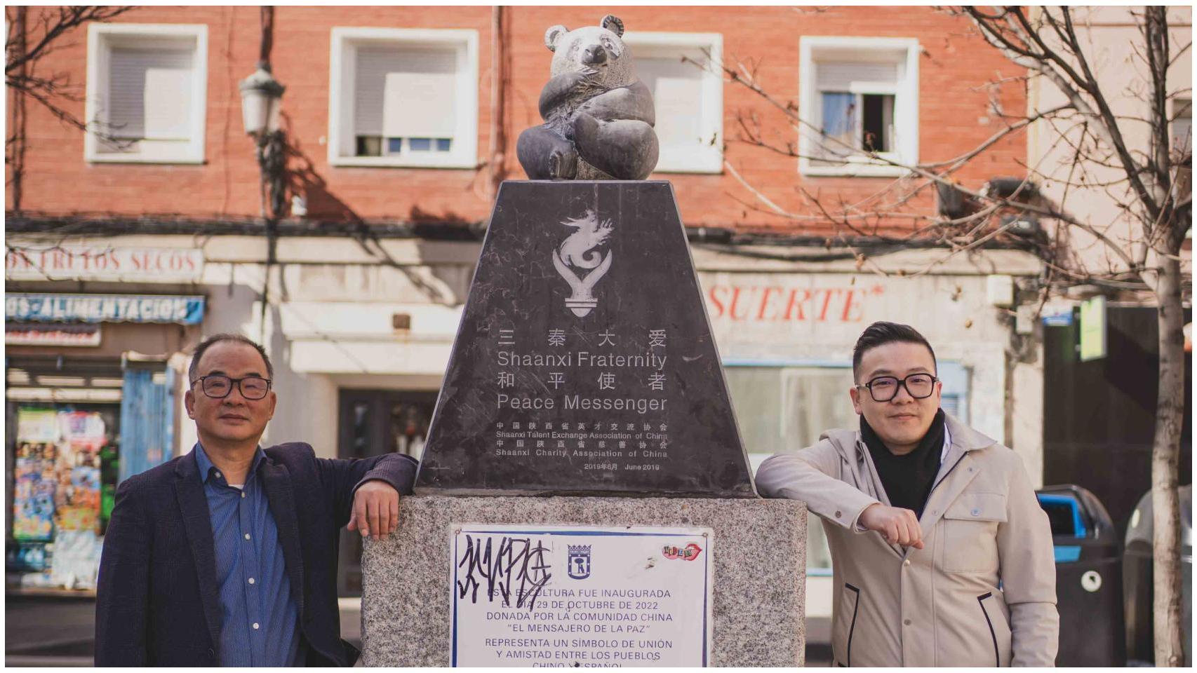 Fuwa Lo y Hui Chen, primera generación de chinos de Usera.