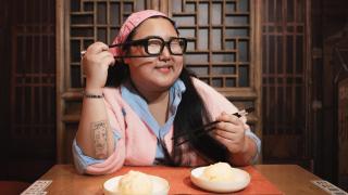 Carmen Xiao llegó sin nada y es influencer gastro, traduce y da clases de idiomas: Como buena china, me encanta el dinero