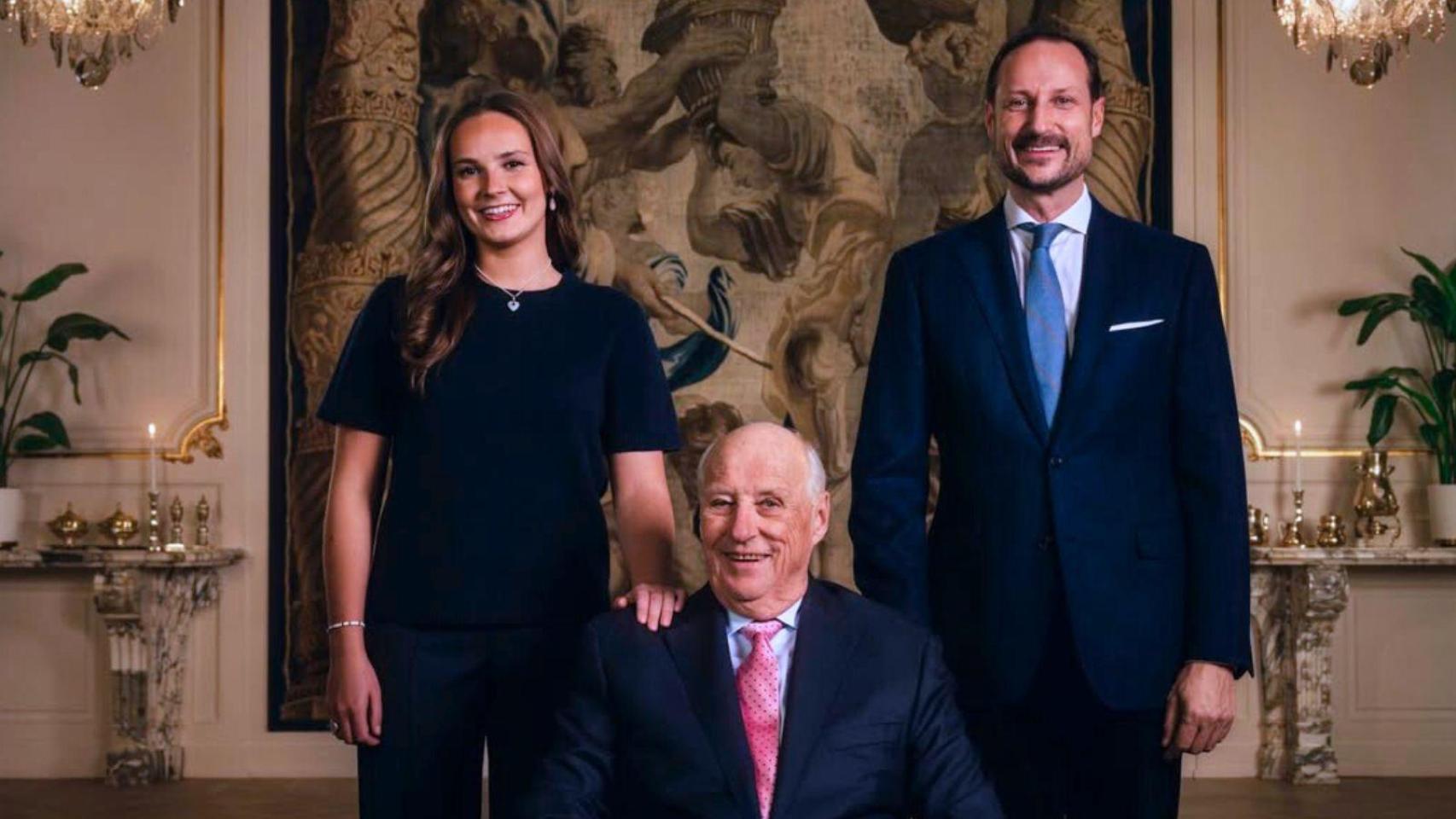 La Casa Real de Noruega ha compartido un retrato oficial con motivo del cumpleaños del rey Harald.