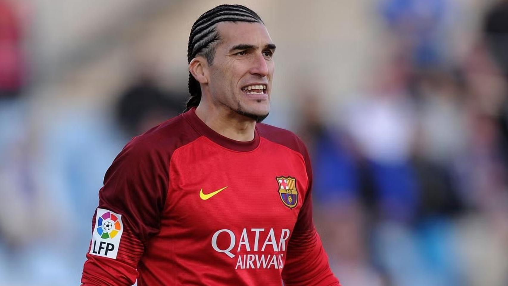 José Manuel Pinto, durante un partido con el FC Barcelona.