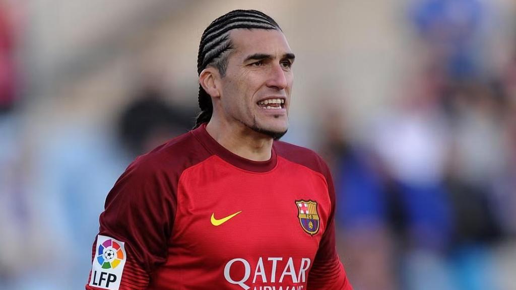 José Manuel Pinto, durante un partido con el FC Barcelona.
