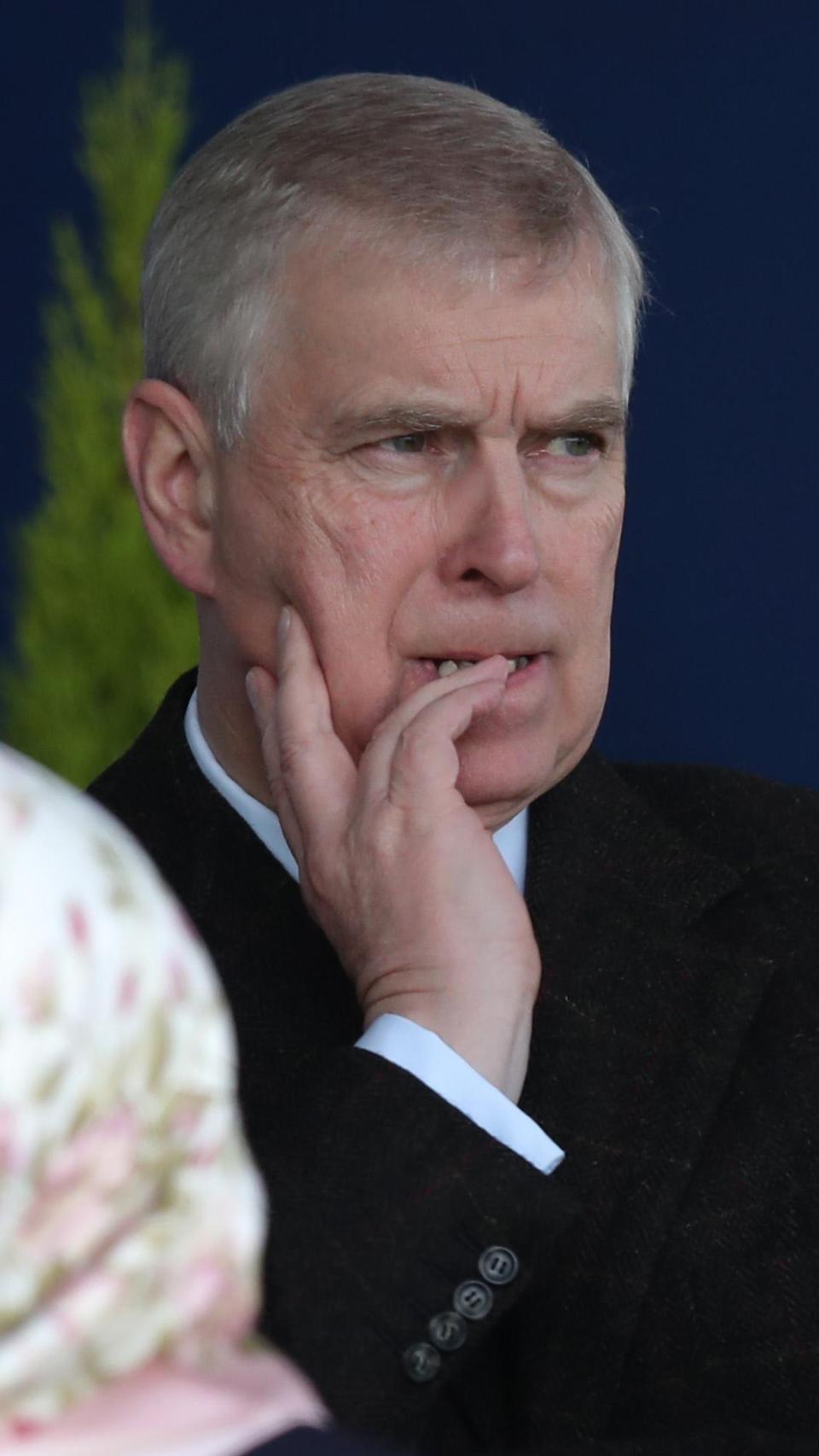 El gobierno británico no descarta eliminar al expríncipe Andrés de la línea sucesoria.